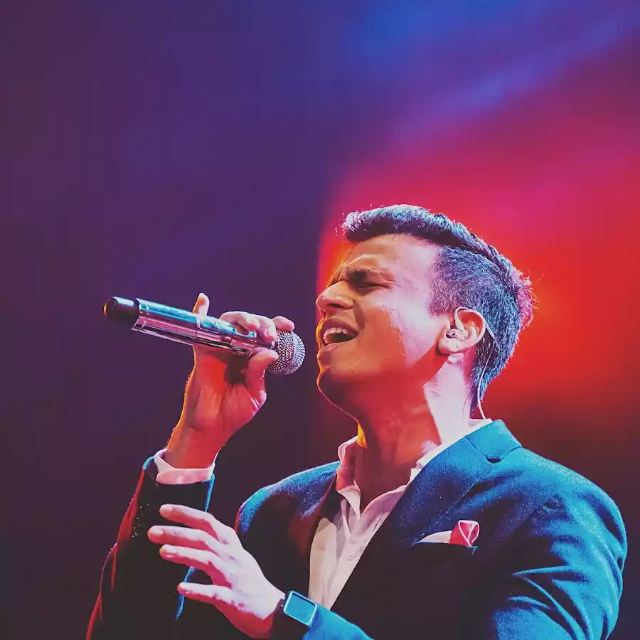 abhijeet biography.jpg Abhijeet Sawant